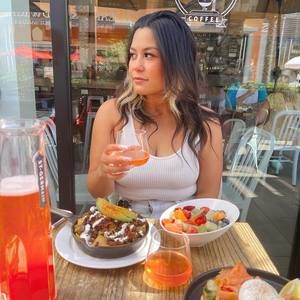 Meet your Posher, Sidney